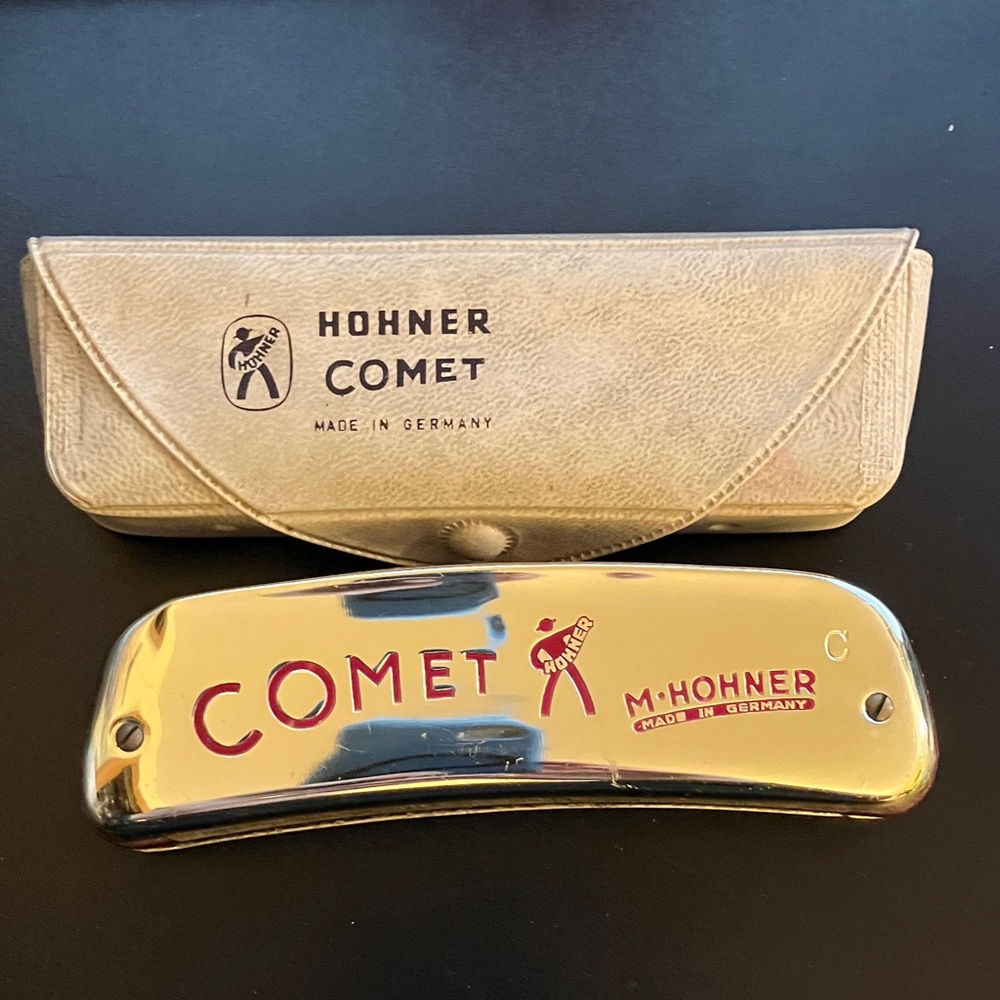 Hohner Comet Harmonica - Gold and Red